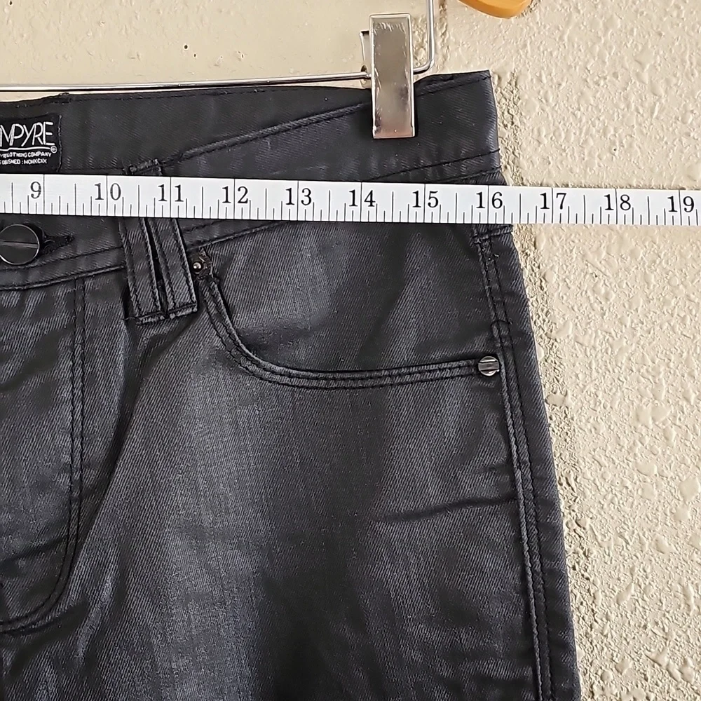 EMPYRE Jeans.